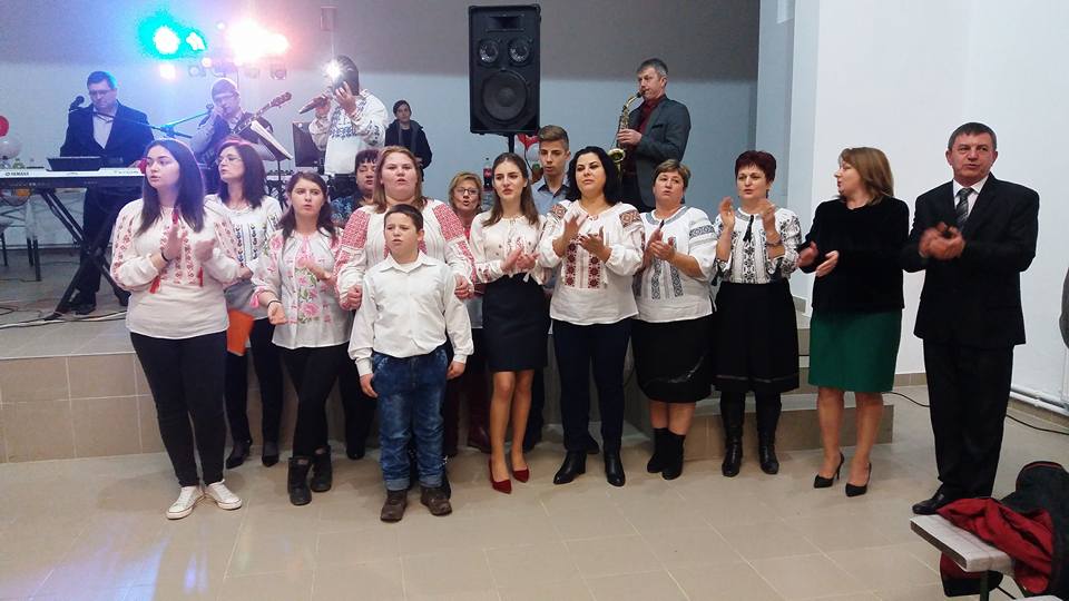 VIDEO/FOTO. Moții din Gelu au sărbătorit cum se cuvine Dragobetele. Sărbătoarea dragostei