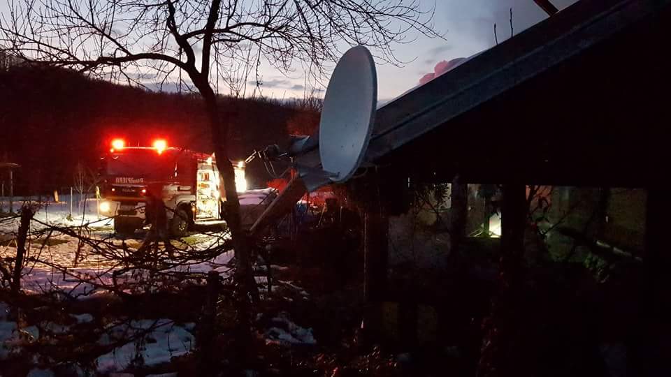 FOTOGALERIE. Incendiu în județ. Casă distrusă de flăcări