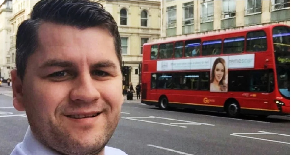 FOTOGALERIE. Sătmăreanul care a avut în mână viețile lui Pacquaio, Vialli, sau Craig. Cunoscut în Anglia