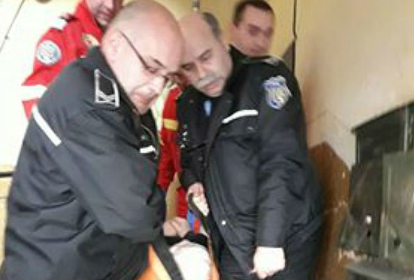 FOTO. EROII polițiștii. Un om mai trăiește datorită lor