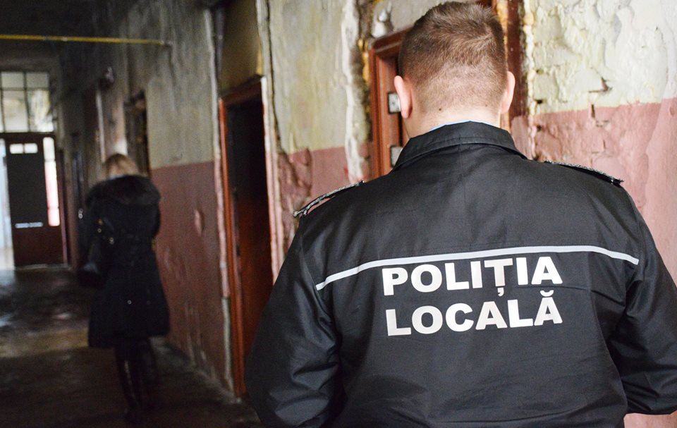 FOTOGALERIE. Primăria a început curățenia pe Horea. Cine nu respectă, PLEACĂ