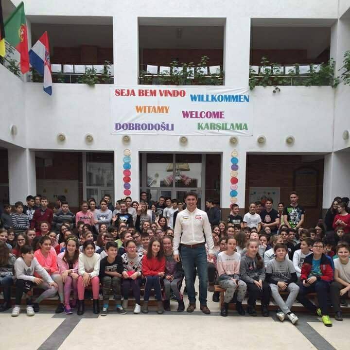 Magnetul Mani Gyenes...