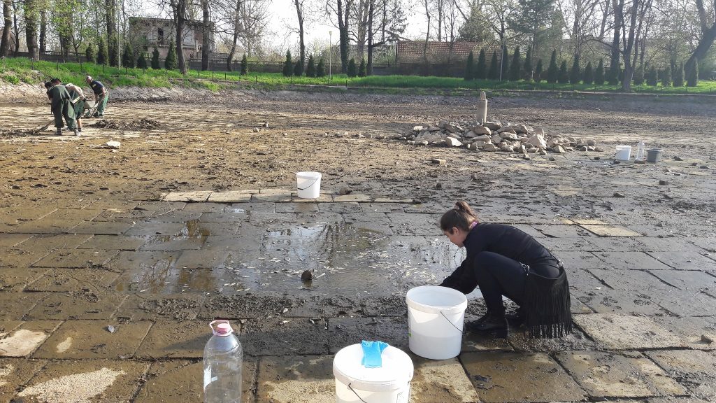 Bravo, fetelor! Peștișorul de aur vă va răsplăti și pe voi