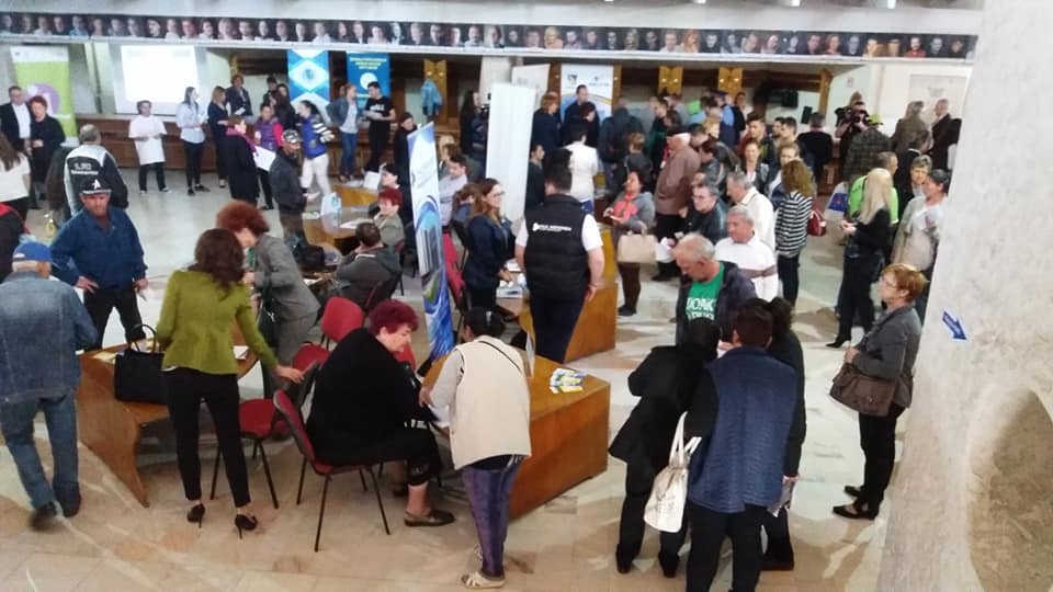 Peste 300 de persoane, chemate la interviu după Bursă. 40, angajați pe loc