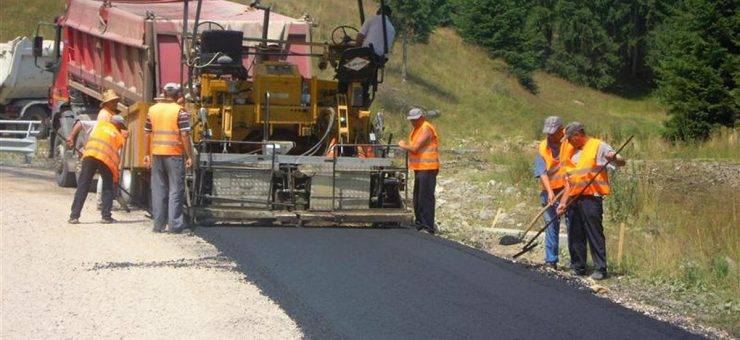Drumurile județene, în reabilitare. Lucrări pe noi tronsoane