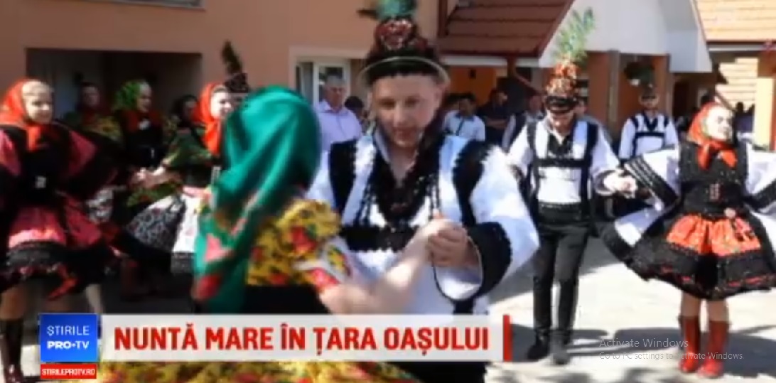 VIDEOREPORTAJ. Nuntă ca-n în povești în Oaș. Trei zile și trei nopți