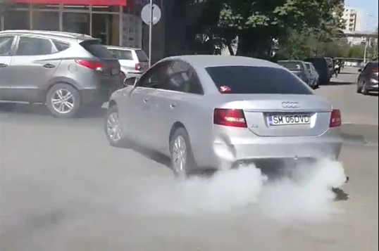 VIDEO. Când mașina-ți ”bea” uleiul, se transformă în ”rachetă”