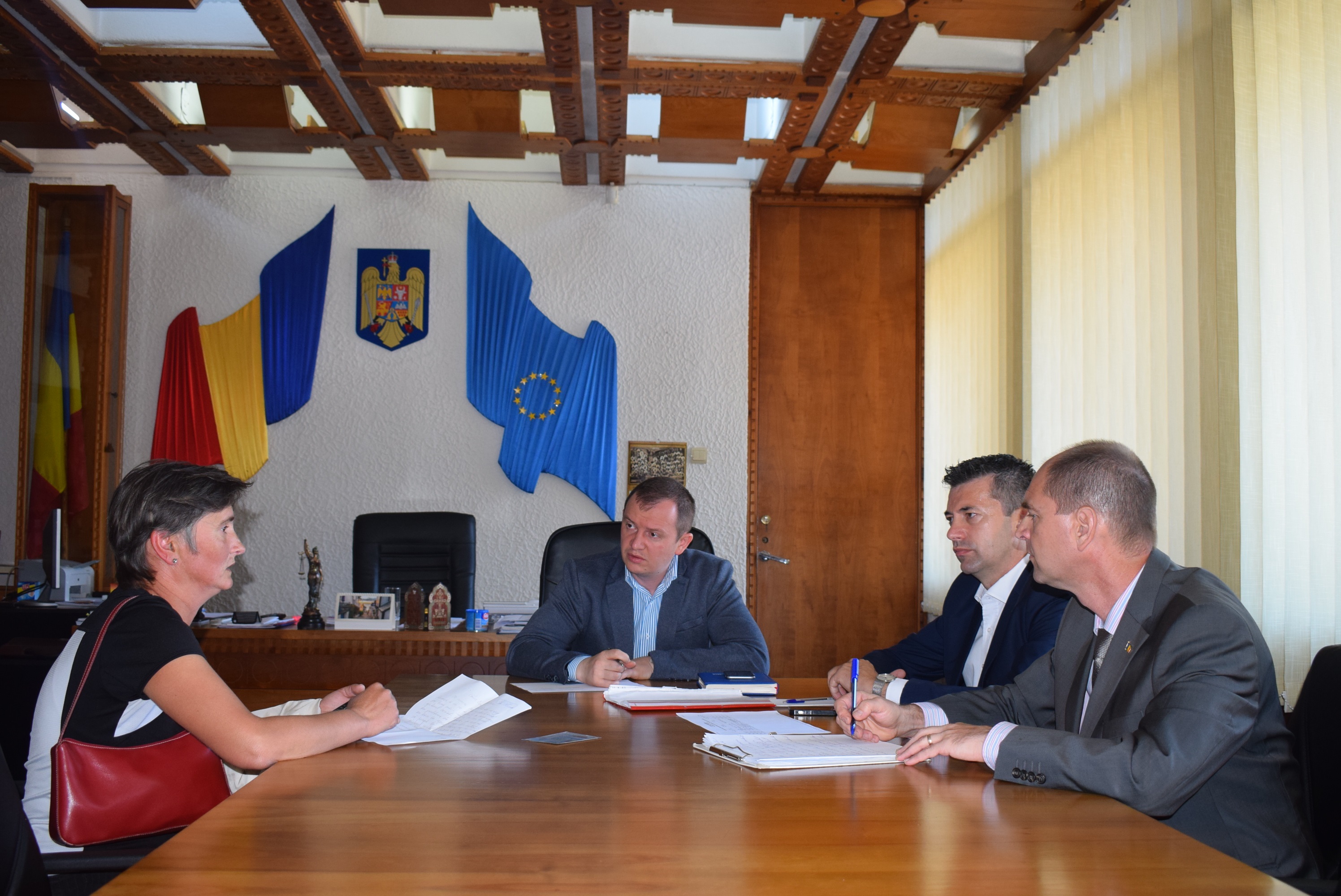 Patru persoane s-au prezentat în audiențe la prefect