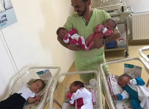 Doctorul Mircea Muncean a adus pe lume peste 160 de copii anul trecut. Cu ce probleme se confruntă