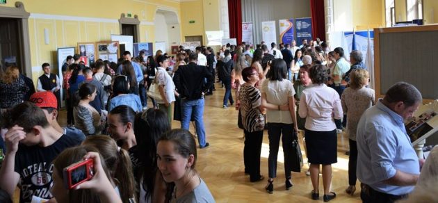 FOTOGALERIE. Târgul Educației, la Satu Mare. Peste 20 de standuri perezentate