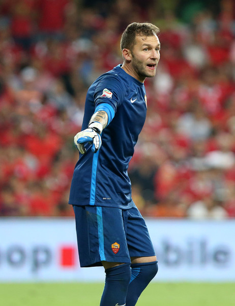 Retragerea lui Bogdan Lobonț!