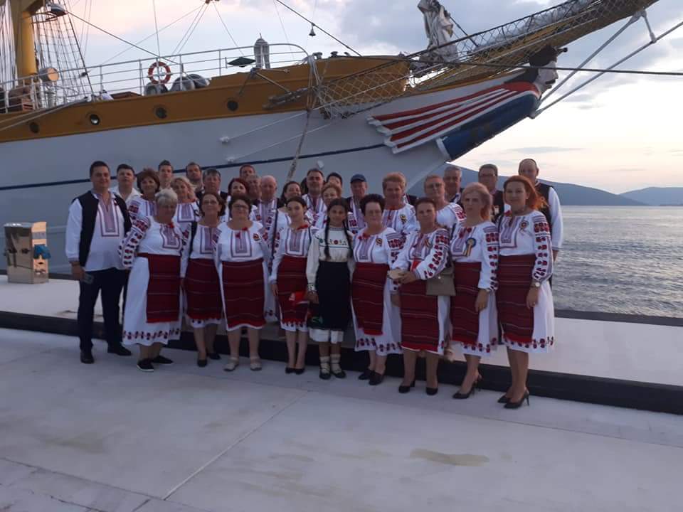 Corul din Medieş a concertat în Muntenegru