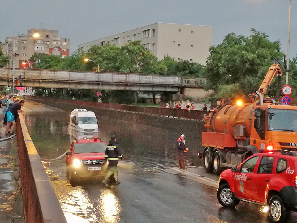 Furtuna a făcut prăpăd la Satu Mare