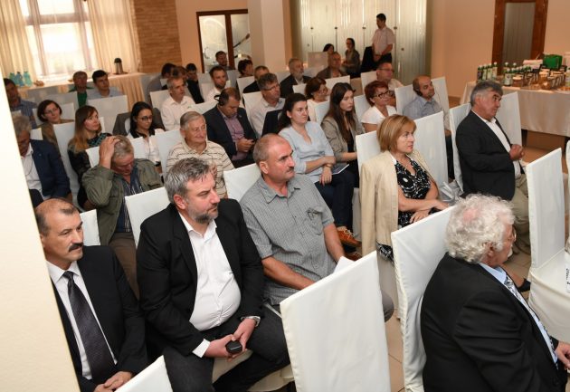 FOTO. Sătmărenii, tot mai interesați de alimentația sănătoasă eco și bio. Conferință la Satu Mare