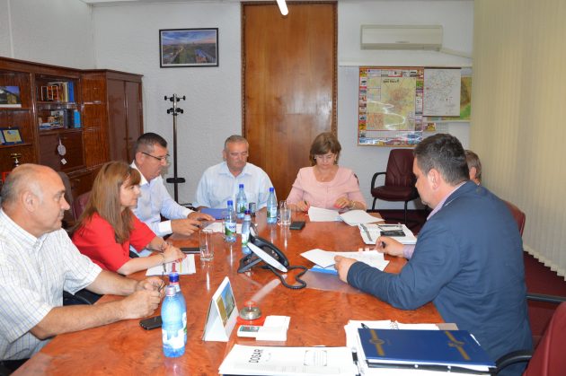 Încă un pas spre finalizarea stațiunii Luna Șes. A fost semnat contractul de alimentare cu apă potabilă a zonei