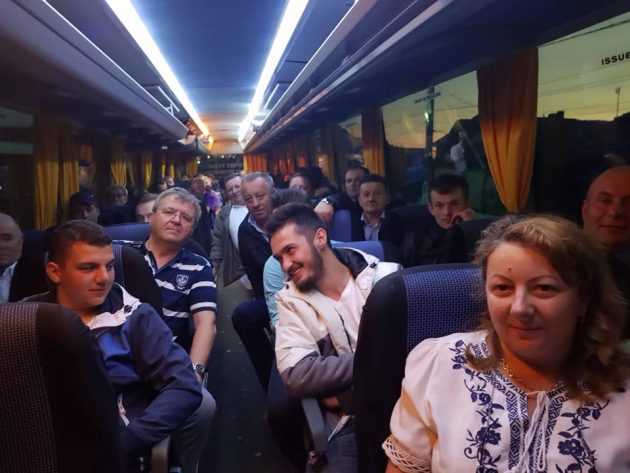 FOTO. Mircea Govor în drum spre București: ”Jos Ilegalitățile! Jos Teroarea! Jos Abuzurile!”