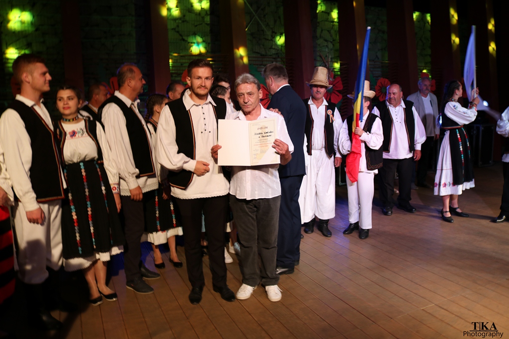 FOTOGALERIE. PERFORMANȚĂ! Ansamblul folcloric "Cetatea Codrului" din Ardud, locul întâi la un festival din Polonia