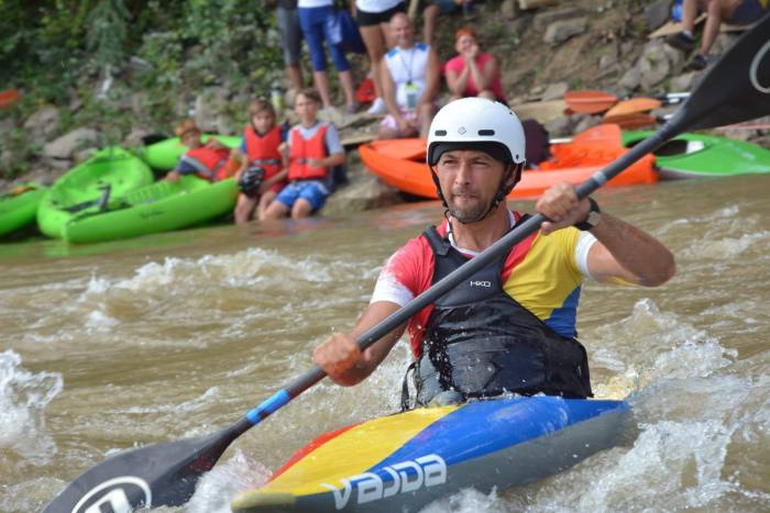 FOTOGALERIE. Concurs de slalom nautic la Satu Mare. Caiac SMile, organizator