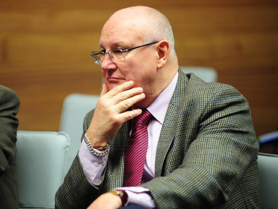 Eurodeputatul PSD Ioan Mircea Paşcu sugerează că la originea furtunilor din Grecia, România şi Bulgaria se află Rusia