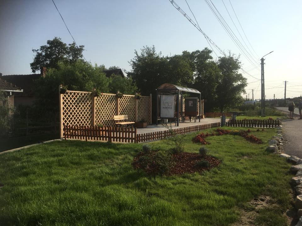 O stație de autobuz precum în Occident! FOTO!