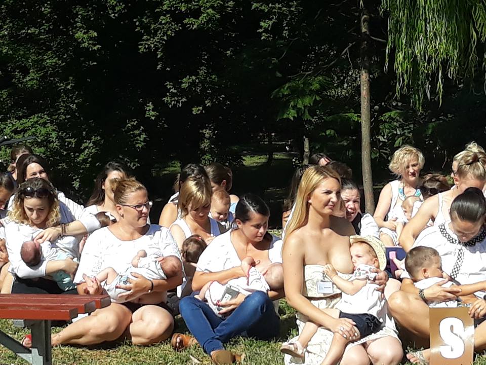 Laptele de mamă este o adevărată minune