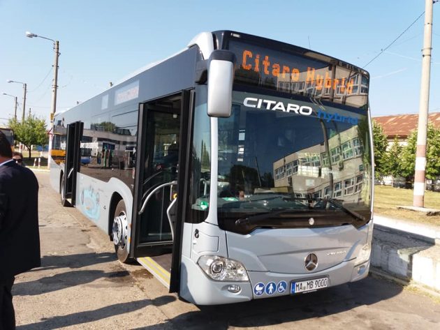 VIDEO/FOTO. Primul autobuz hibrid, prezentat la Satu Mare. Primăria vrea să cumpere 20