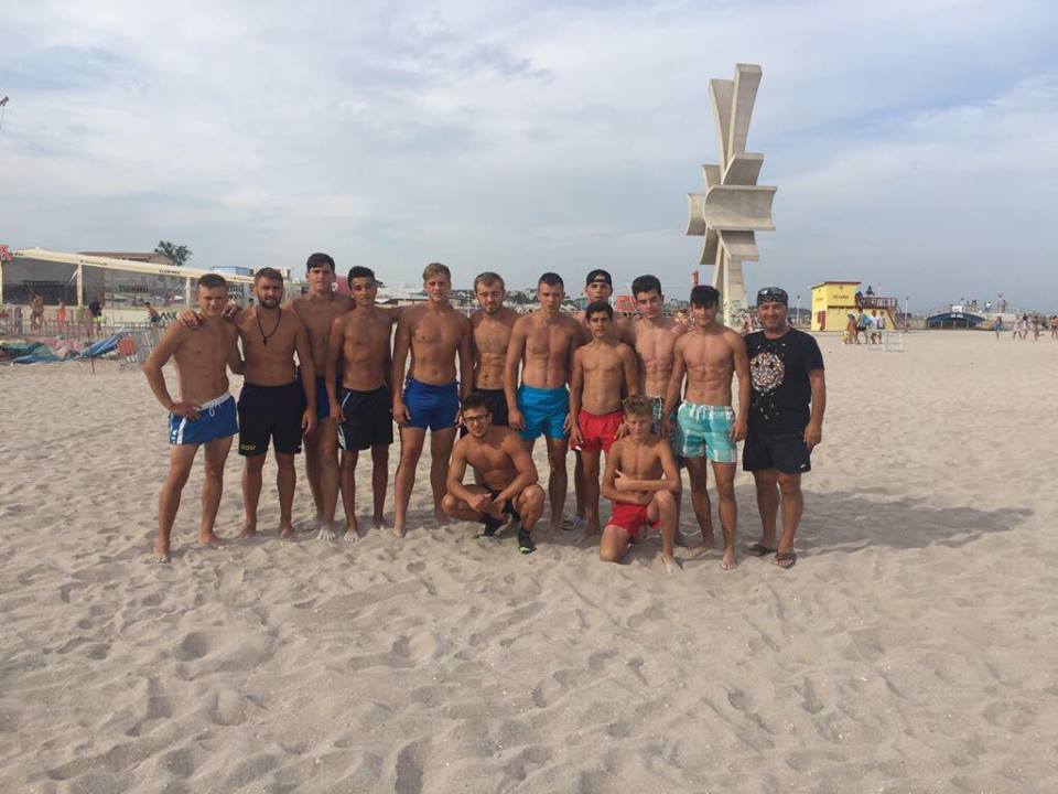 Încep Naționalele de lupte pe plajă!