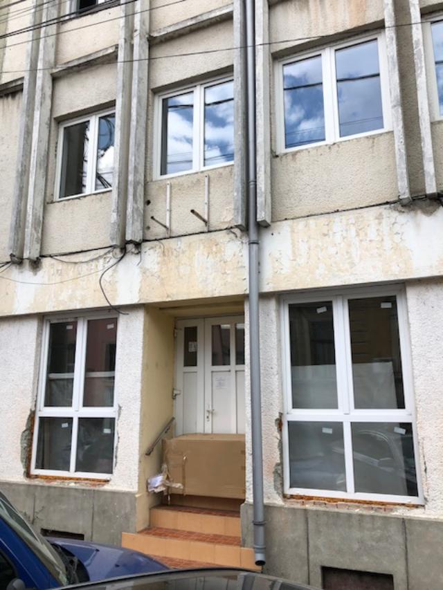 Coletul, mizeria şi vecina!