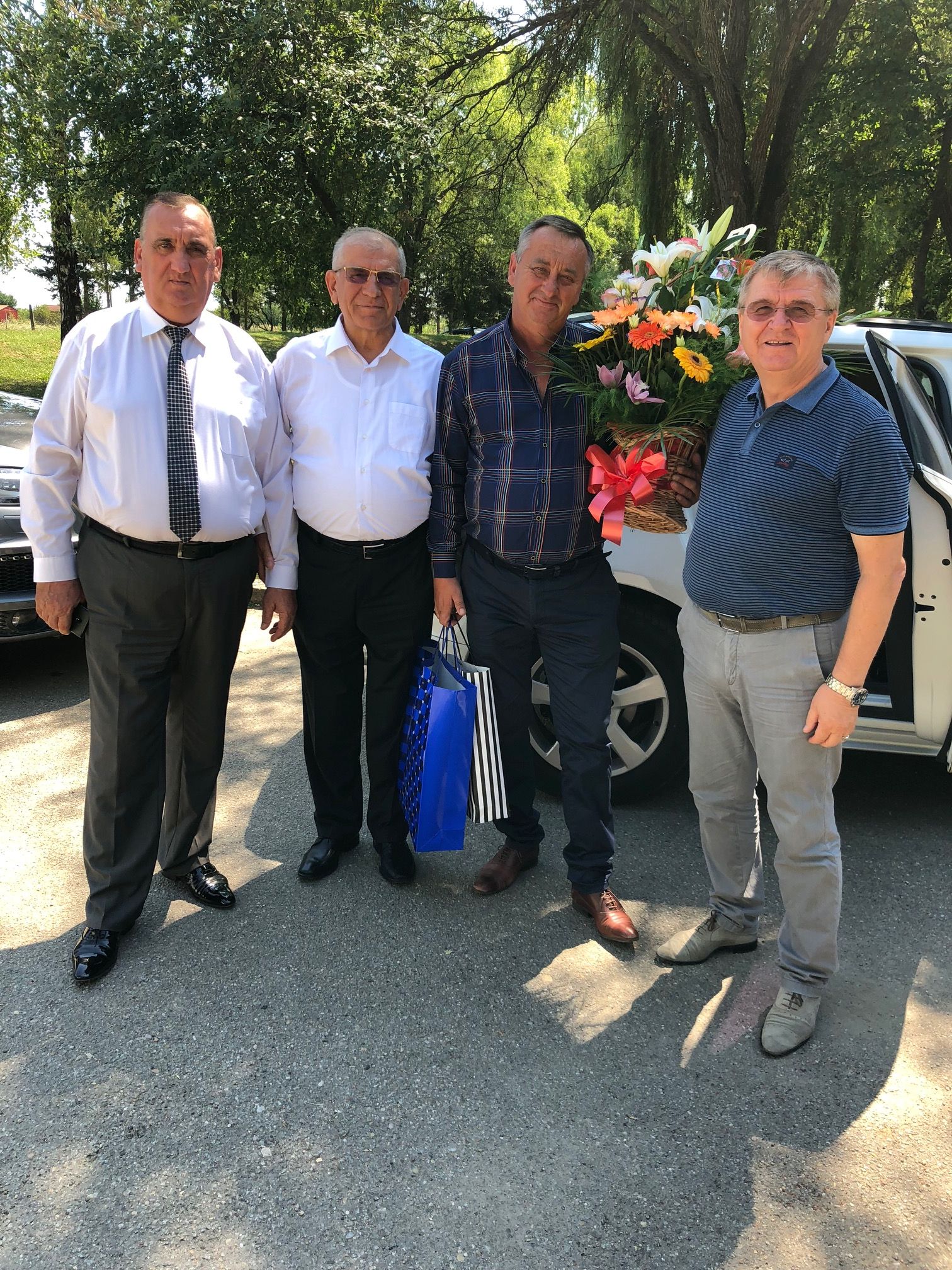 Consilierul județean a sărbătorit aniversarea a 50 de ani alături de  familie, colegi și prieteni