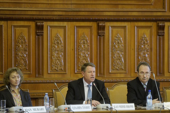 CCR a respins sesizarea lui Iohannis asupra conflictului juridic între Preşedinţie şi Guvern