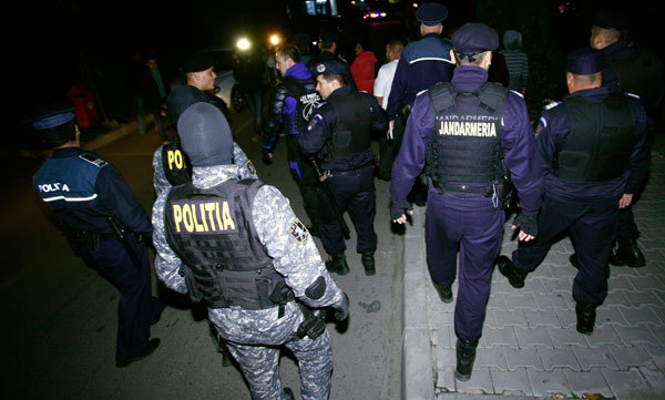 Drogat prins de jandarmi la  ”Dâmburi”. Ce s-a găsit asupra lui