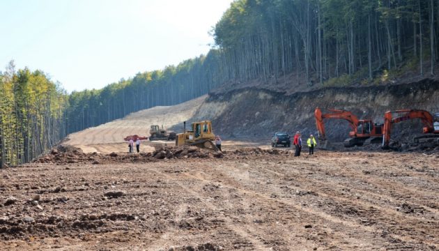 FOTOGALERIE. Pârtia de la Luna Șes, aproape terminată. Când se va schia aici