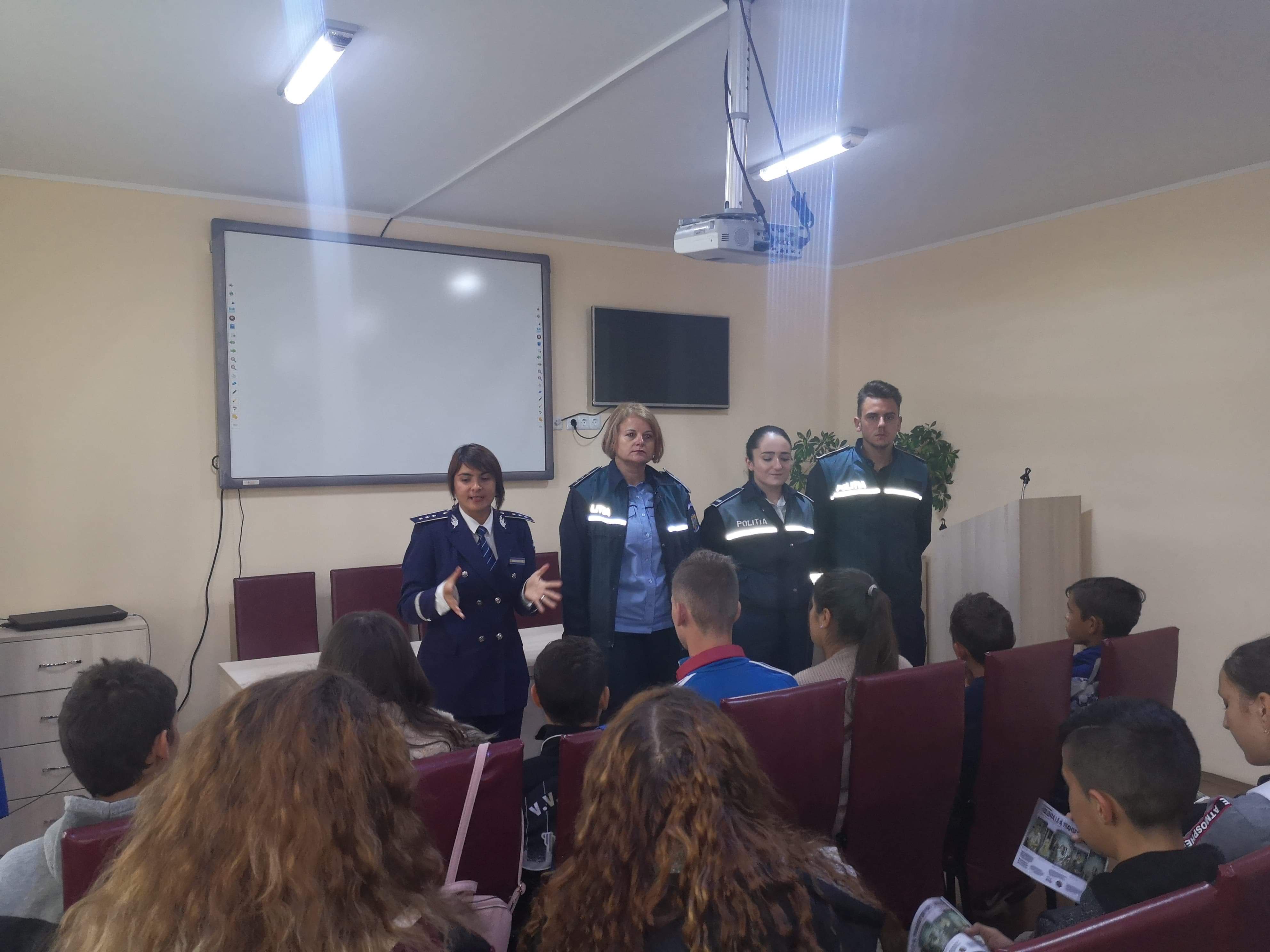 Proiectul ,,Adolescent responsabil” continuă la Satu Mare și în noul an școlar