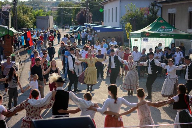 Distracție și voie bună în week-end. Unde și cu ce ocazie