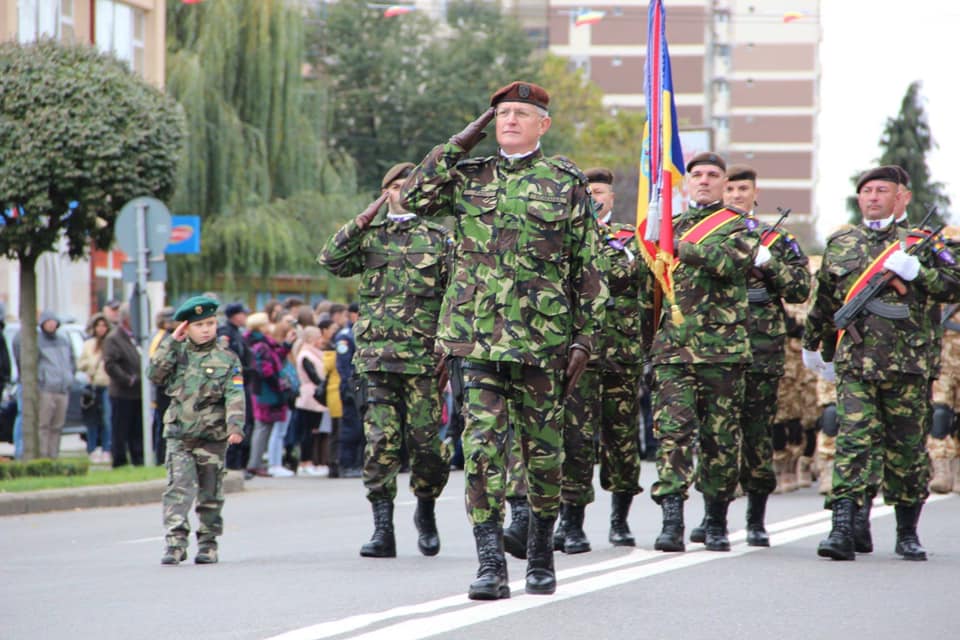 FOTOGALERIE! LA MULȚI ANI ARMATEI ROMÂNE!