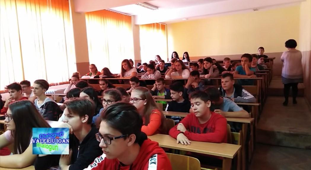 FOTO/VIDEOREPORTAJ. O zi … ”în numele legii” la Școala ”Mircea Eliade” din Satu Mare