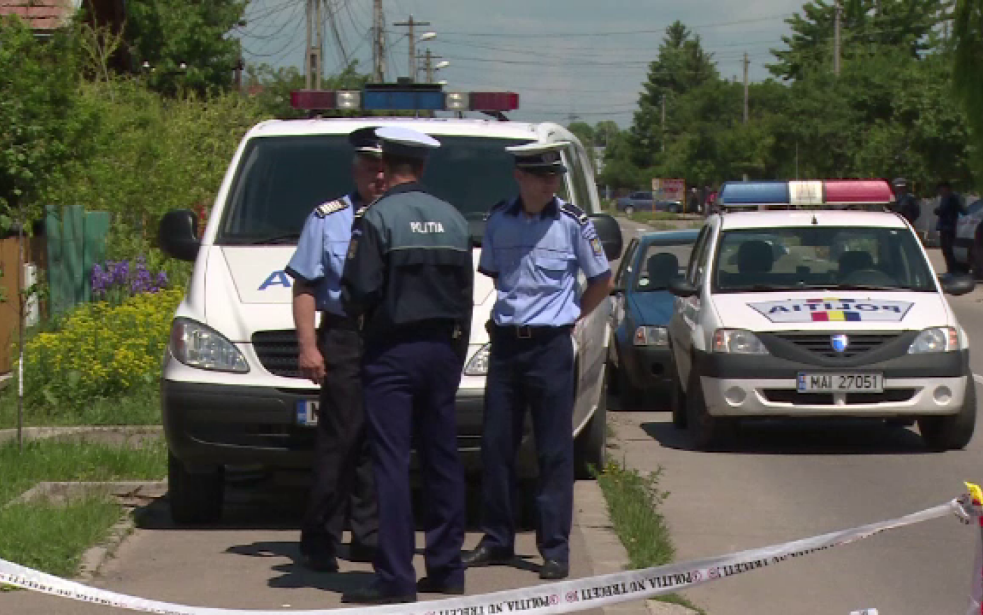 TRAGEDIE. Fetiță de cinci luni, găsită moartă în casă. Polițiștii fac cercetări