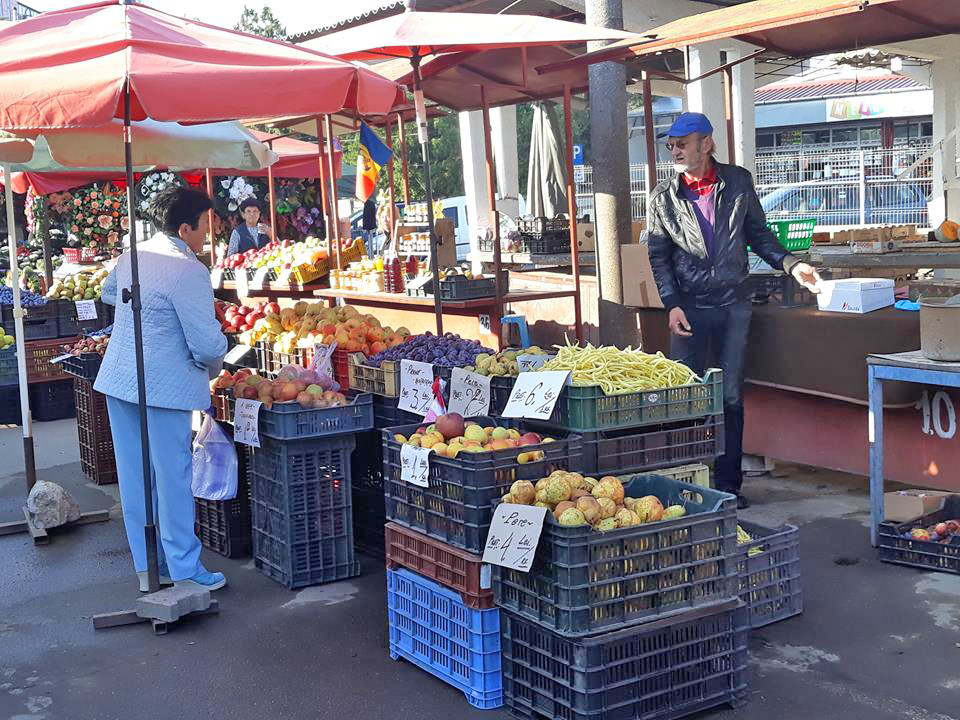 FOTO. RAID în piață! Toamna se numără legumele