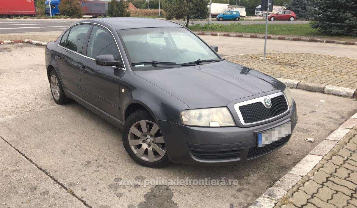 VIGILENȚĂ. Mașină furată din Cehia, depistată la Petea. La volan, un ucrainean