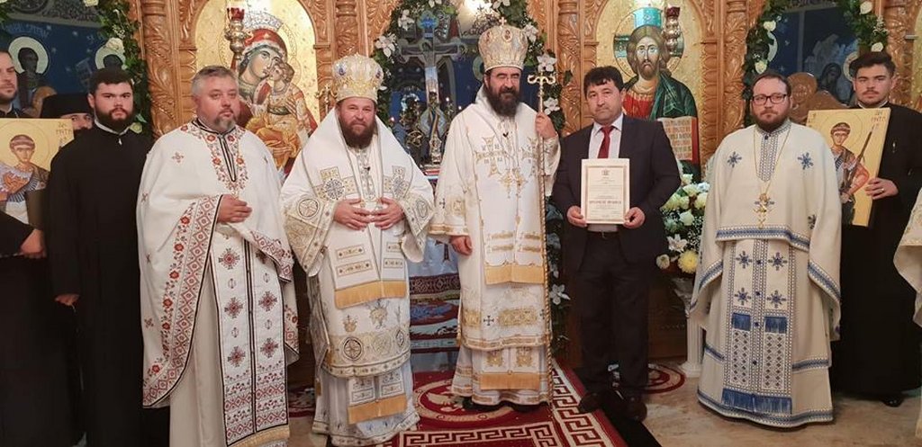 FOTOGALERIE. Mitropolitul Iosif al Europei Occidentale a oficiat o Liturghie Arhierească în mijlocul oșenilor
