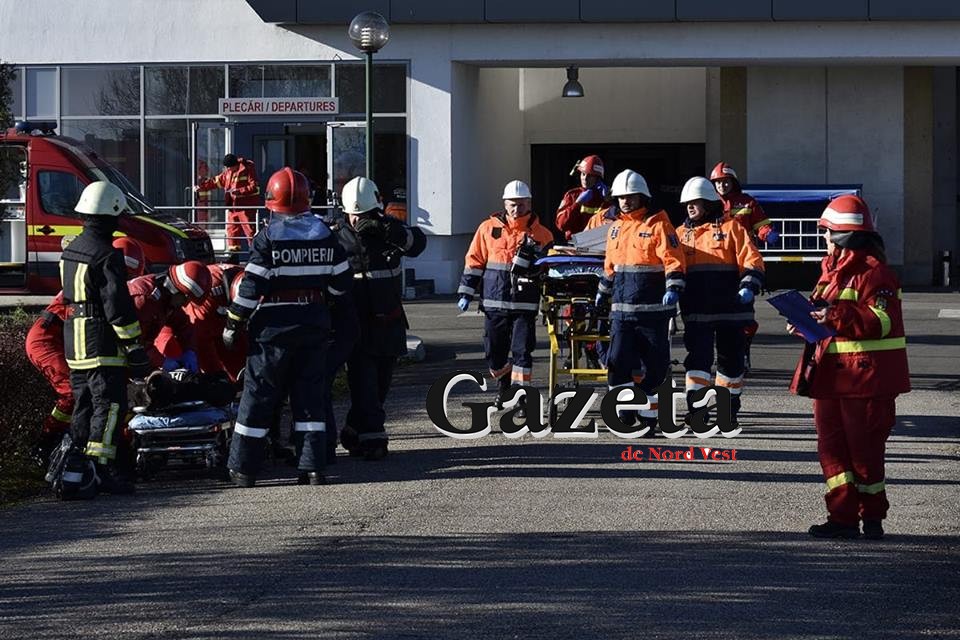 FOTOGALERIE. DEZASTRU AVIATIC la Aeroport. Zeci de morți și răniți. Autoritățile au institutit CODUL ROȘU de intervenție (exercițiu)