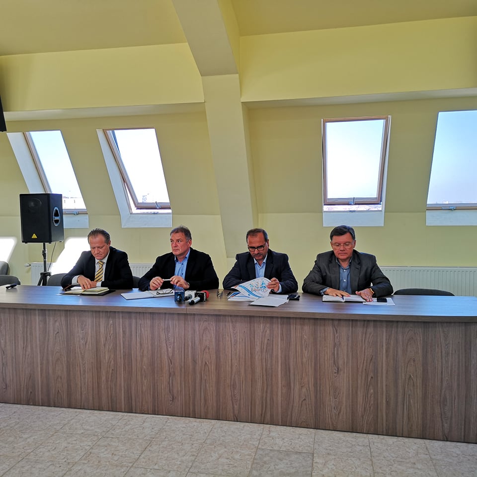 Operatorul de apă deserveşte peste 200 de mii locuitori din judeţ