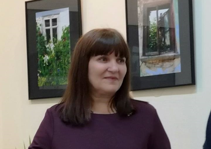 FOTOGALERIE. Artista sătmăreanca Dorica Băbuț, la o nouă expoziție personală. Pictură și fotografie