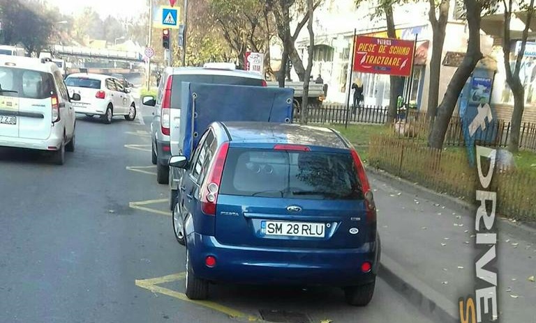 FOTOGALERIE. Parcări ”noi” la Satu Mare. Nesimțire curată
