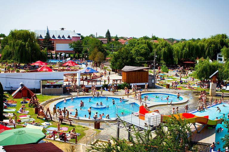 VICTORIE  a sătmărenilor. Două orașe din județ, declarate stațiuni turistice