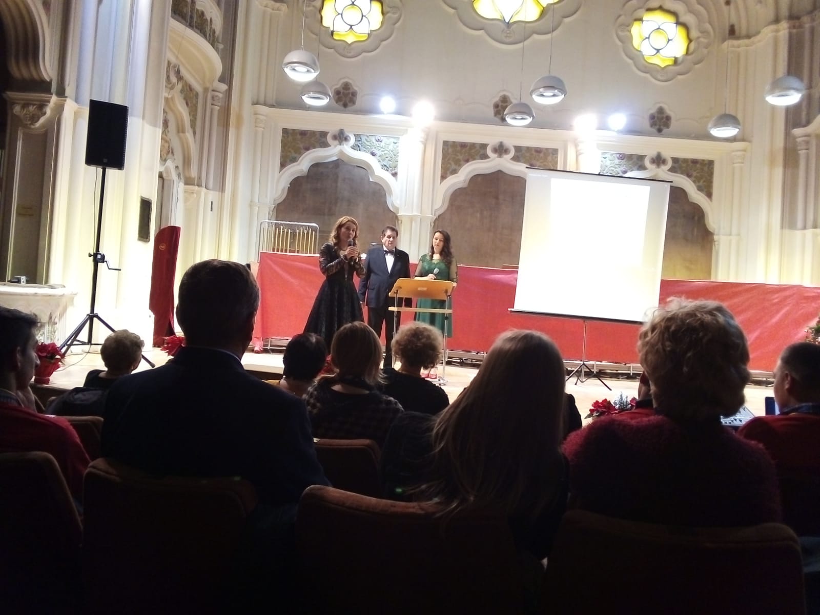 Talentul îţi este răsplătit, continuă cu încredere!