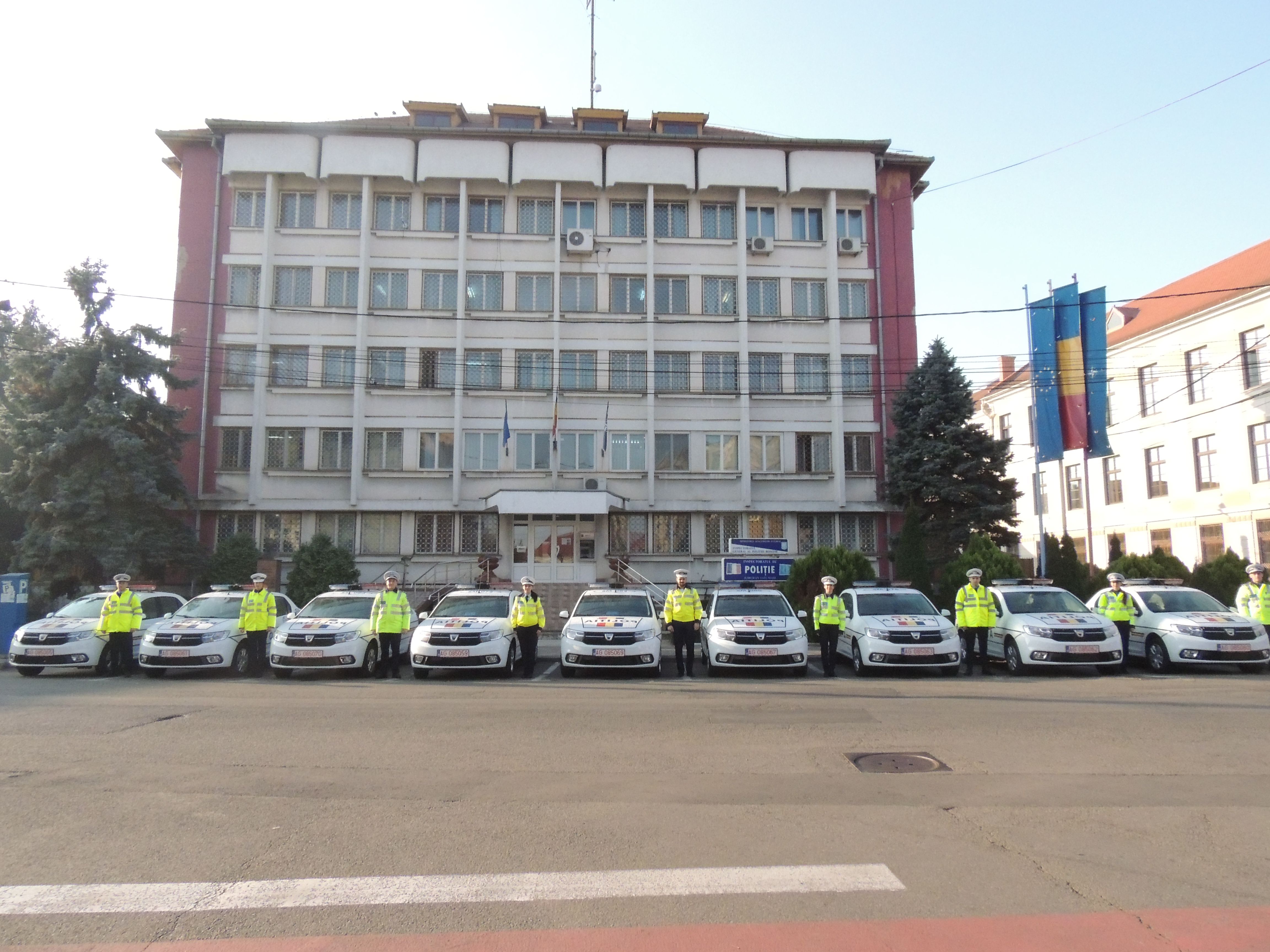 12 Loganuri noi în dotarea Poliției sătmărene