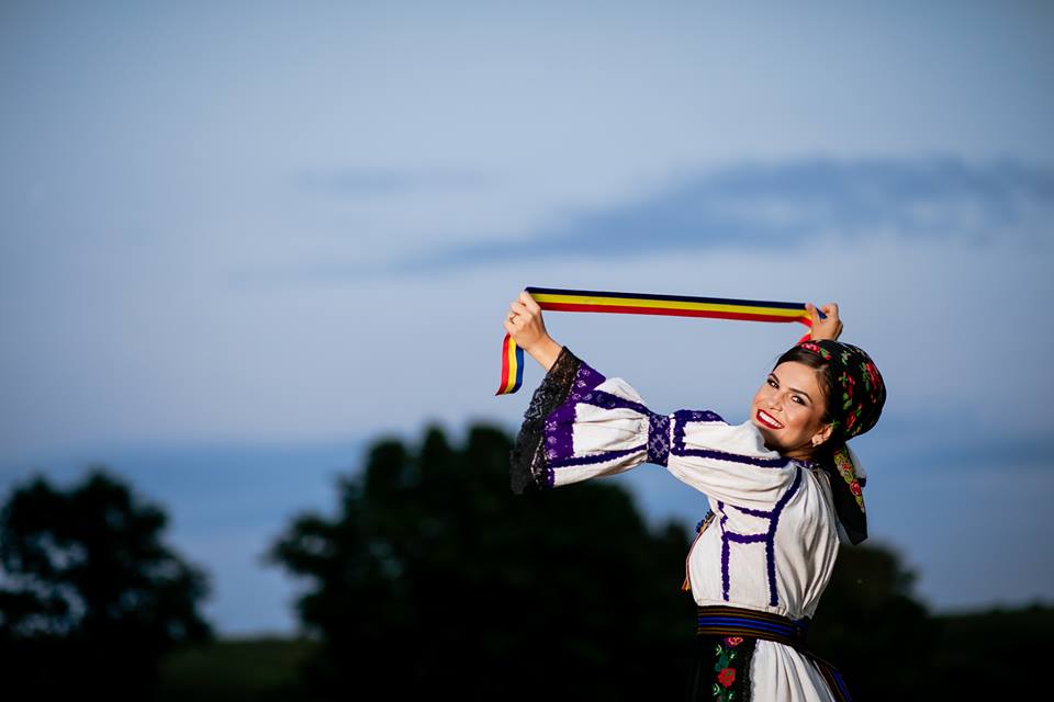 Oana Bozga-Pintea: “Pot spune cu mâna pe inimă că am tot ce și-ar putea dori un om!”