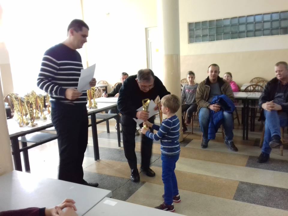 Peste 60 de copii au marcat Centenarul prin șah