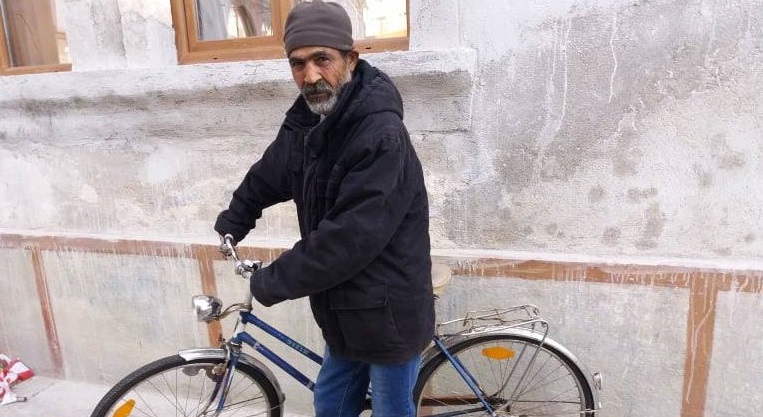 FOTO. Zoli LOVEȘTE din nou. Ce a furat iar